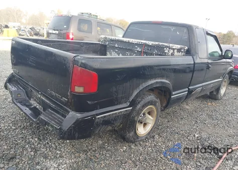 1997 Chevrolet S-10 Ls Fleetside z USA, uszkodzony, nr VIN 1GCCS19X4V8100561